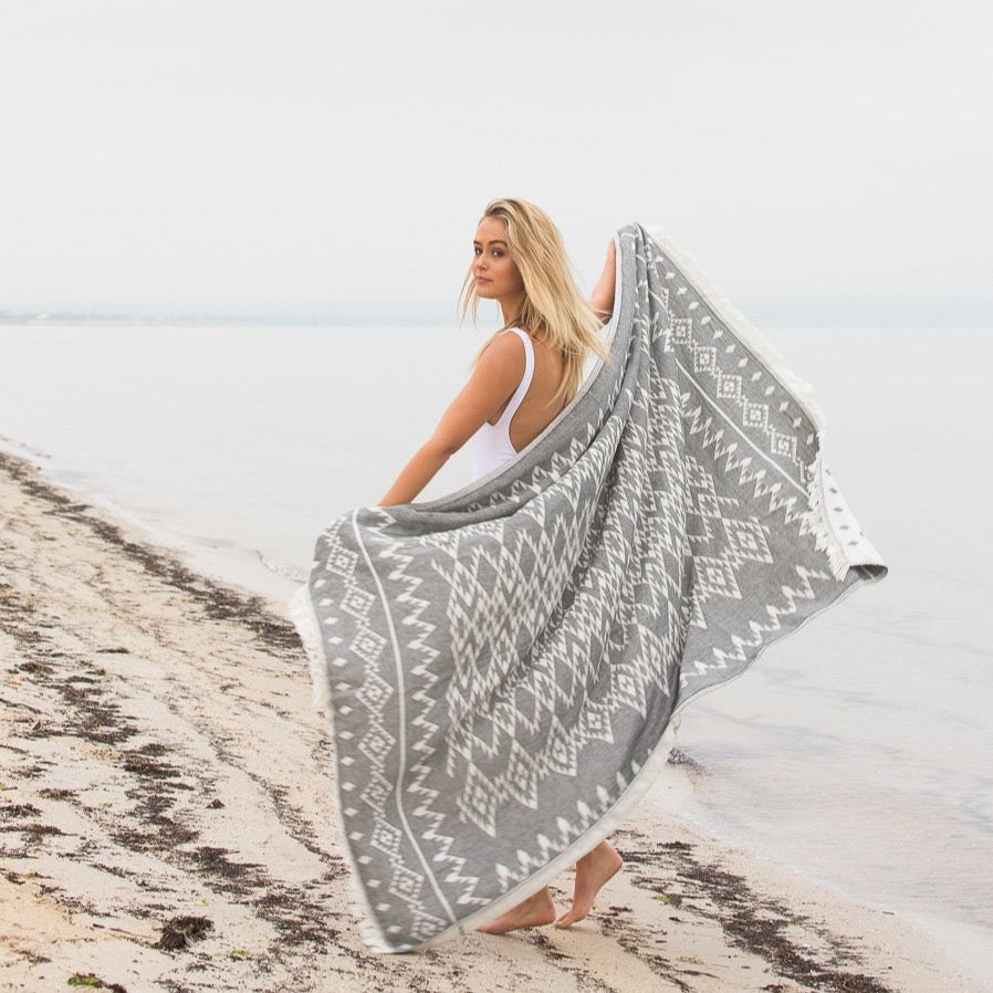 Kilim Knotty Beach Blanket - Charcoal