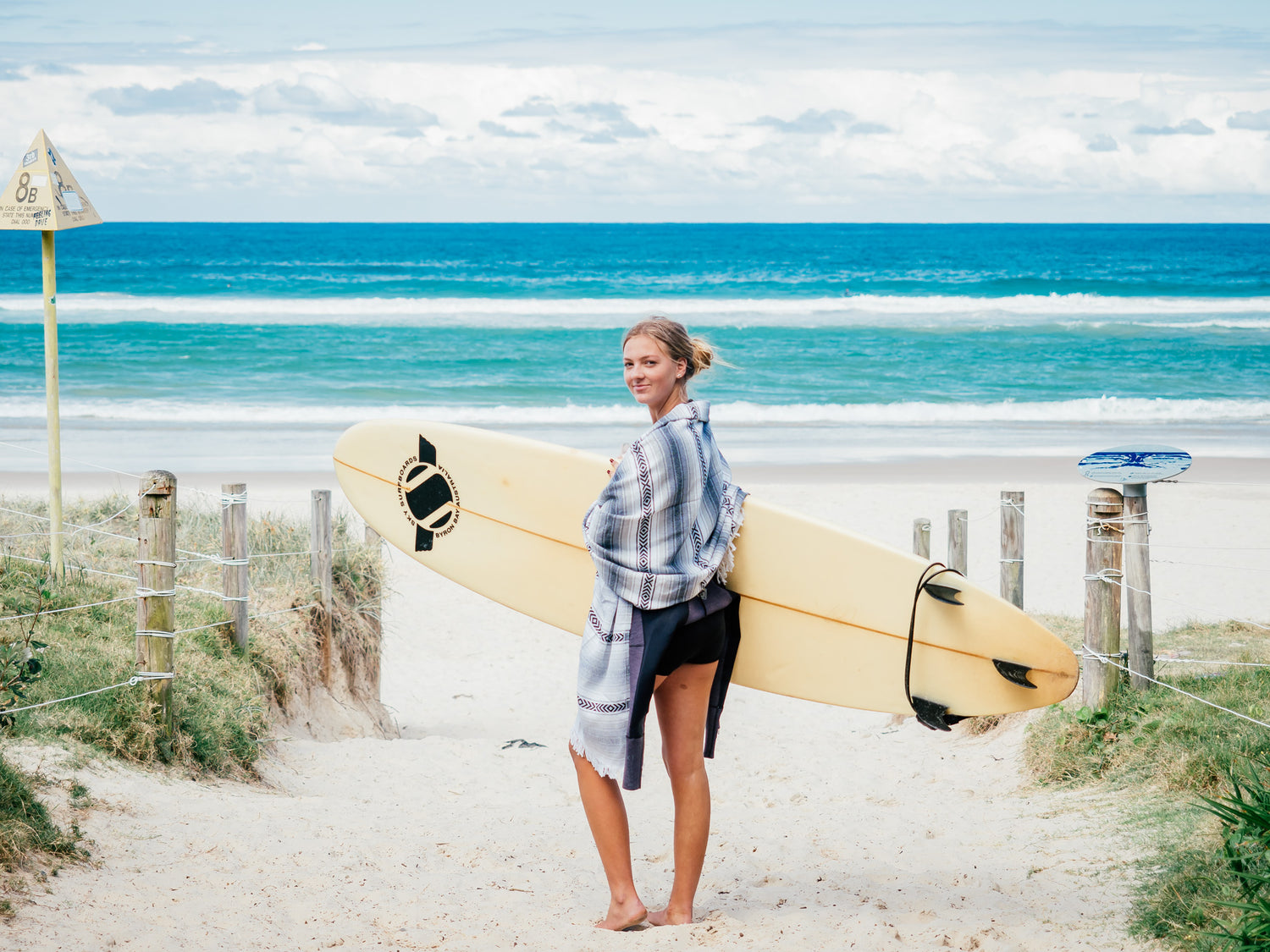 KNOTTY SURF