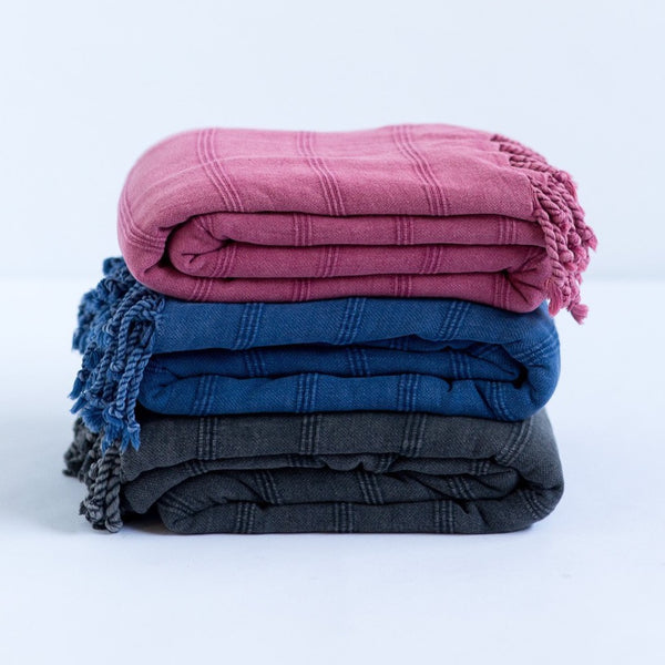 KNOTTY STONEWASH Beach Blanket / Throw